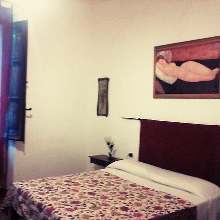 Вілла Residenza Via Roma 3 Ла-Маддалена Номер фото